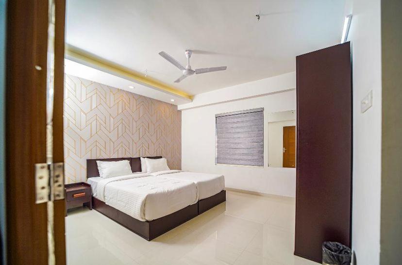 Hotel Nujoom Rooms & Apartments Kochi Exterior foto